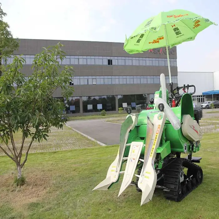 Mini Harvester independent developed 13HP Engine With CE Certification grain reaper