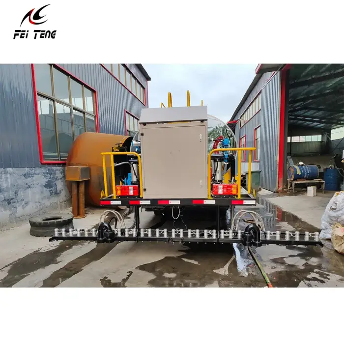 Construction Machinery Heavy Equipment Road Maintenance Heating System Asphalt Distributor