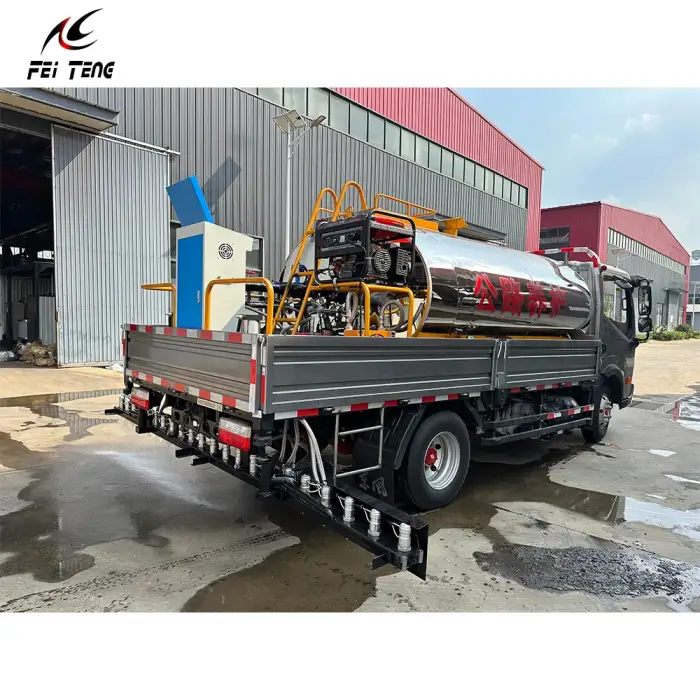 Construction Machinery Heavy Equipment Road Maintenance Heating System Asphalt Distributor