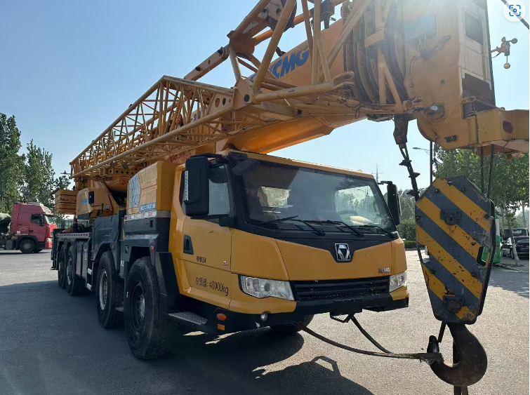 XCMG-QY70KH Used Heavy Duty Truck Crane