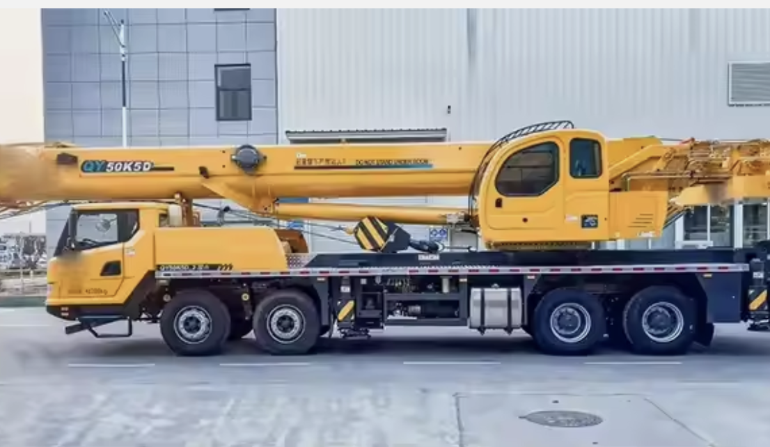 XCMG-QY70KH Used Heavy Duty Truck Crane