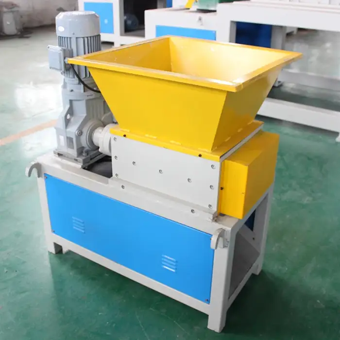 Industrial waste iron mini scrap metal steel aluminum can car tire recycling plastic shredder machine for sale