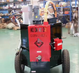 Factory Brand Long Shun Asphalt Road Repair Machine for Road Cracks Construction with Core Components Pump & Engine