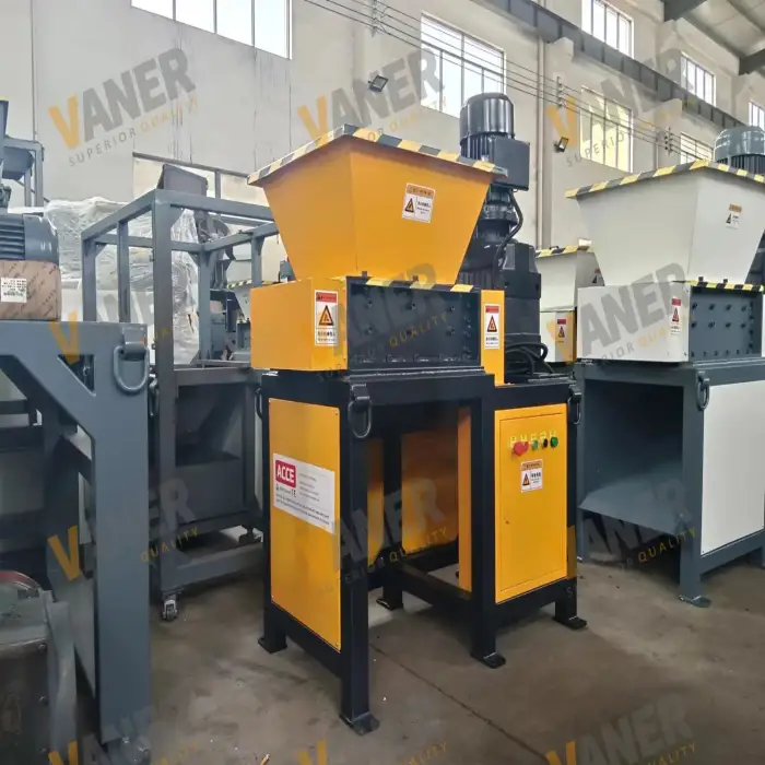 Single Double Shaft Shredding Machine For Waste Plastic Bottle