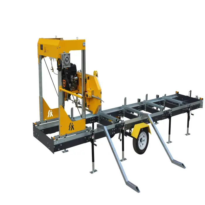 Horizontal Band Saw Machine Cutting Tree Trunk Sawmill