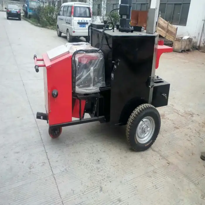 Highway Road Maintenance Asphalt Pavement Crack Sealing Machine