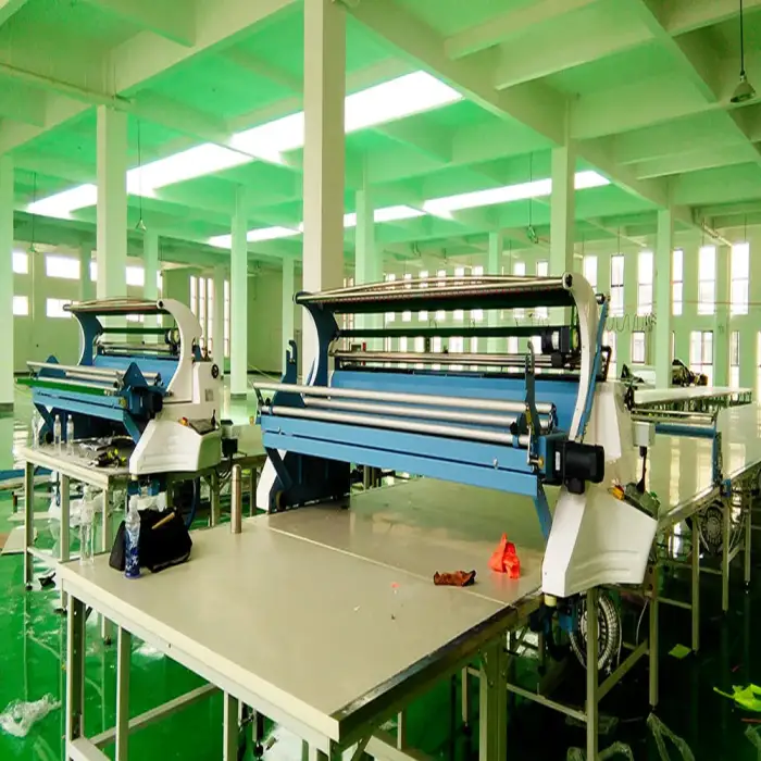 Apparel machinery CNC automatic fabric spreading machine