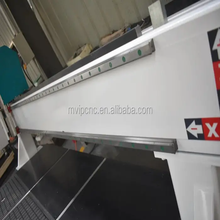 Custom three-axis CNC engraving machine can be used for metal engraving wood engraving wholesale price is low