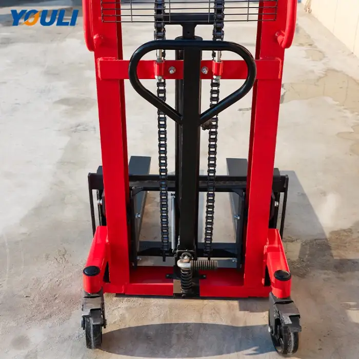 1.5t/1.6m Lift Manual Hydraulic Pallet Stacker With Reach Height 2.5m For Materials Handling