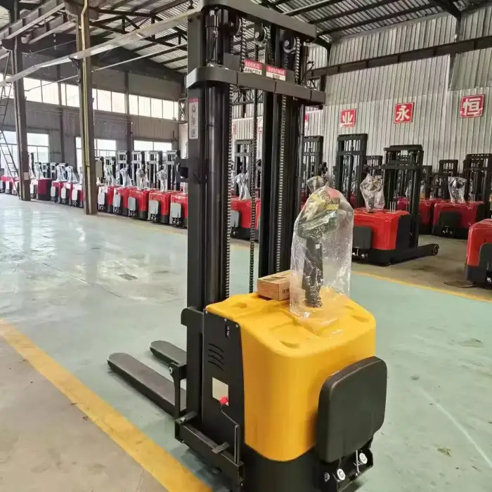 1.5T Portable Efficient Self Lift Electric Stacker Self Loading Stacker With Lithium Battery