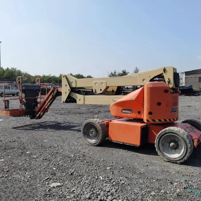 Hydraulic New Articulated Boom Lift Towable Cherry Picker Mobile With Lift Chain Mechanism