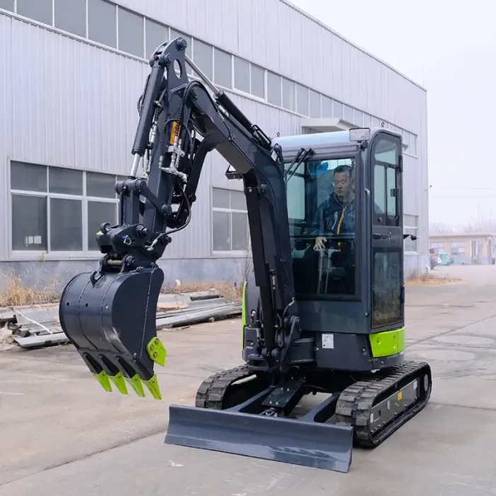 18KW 2Ton SD25 Kubota Excavator Digging Machine / Mini Crawler Excavator