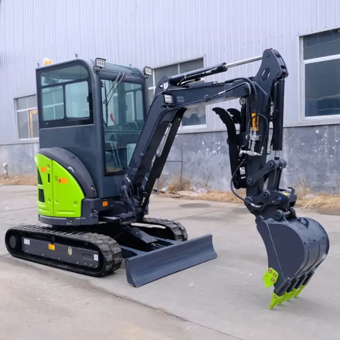 18KW 2Ton SD25 Kubota Excavator Digging Machine / Mini Crawler Excavator