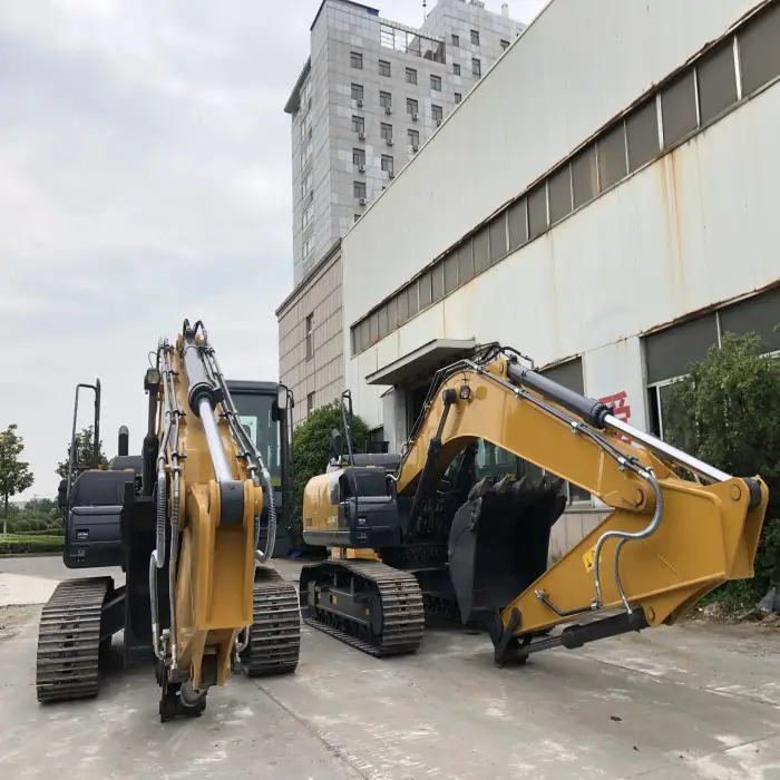 20 Ton Hydraulic Crawler Excavator XE200DA Digger Machine