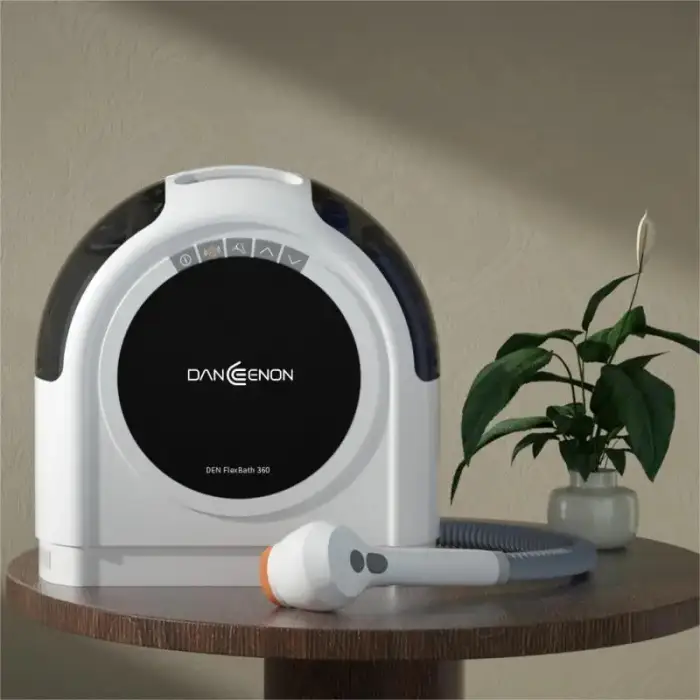 Paralyzed Patient Body Shower Robot Hair Washing Machine in Bed for Bedridden Patient Home Care