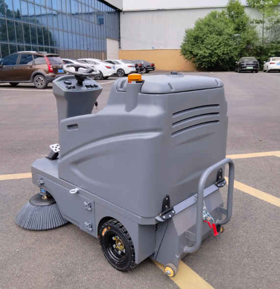 Electric Rotary Broom Robot Ride On Road Water Electric Sweeper Truck Electric Sweeper