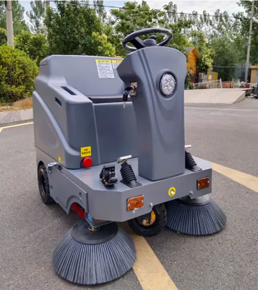 Electric Rotary Broom Robot Ride On Road Water Electric Sweeper Truck Electric Sweeper