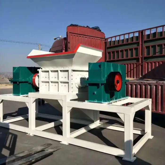 Shredder for solid waste Shredder in recycling