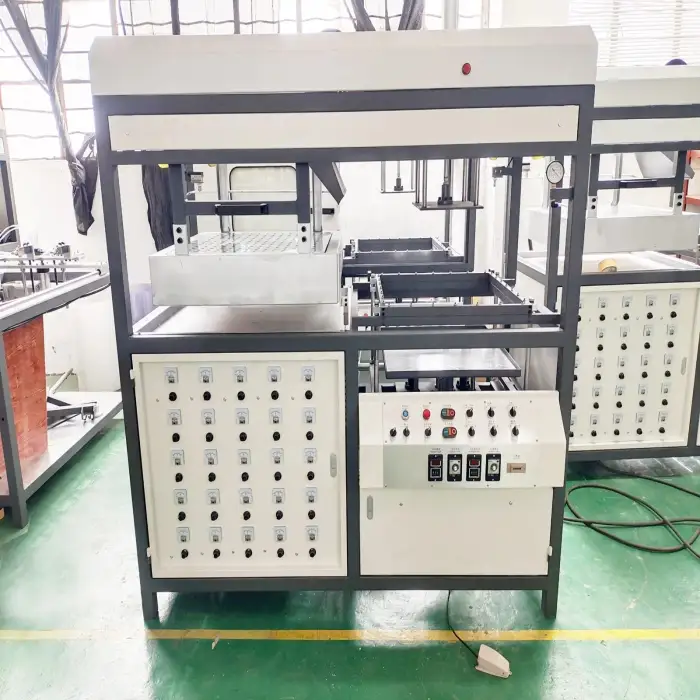 Plastic Blister Vacuum Thermoforming Machine for Fast Food Container Tray