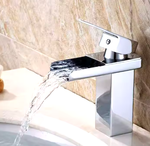 Luxury 5-Star Hotel Standard Single Lever Square Stainless Steel Waterfall Faucet