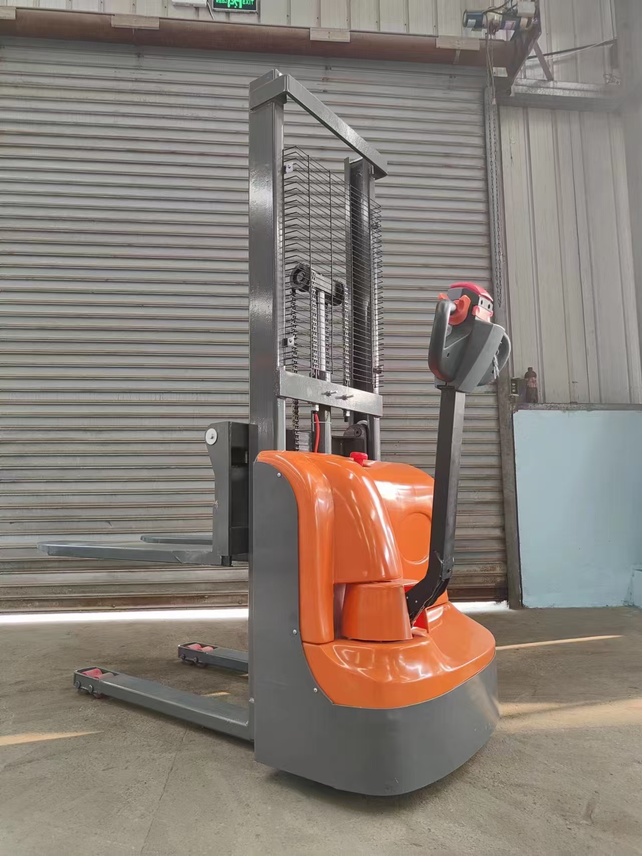 Forklift 3M lifting height 1.2T, electric lift (lithium battery)