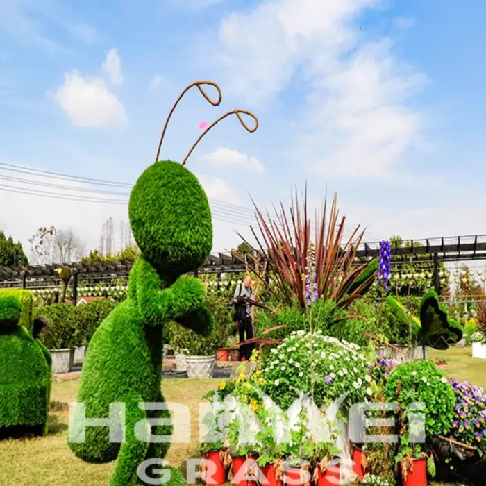 Hanweigrass Big Head Deer Sculpture