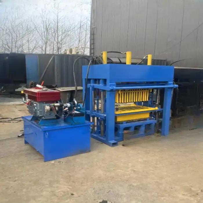 QT4-30 Semi Automatic Block Machine