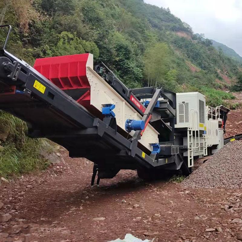 Mobile crushing machinery crawler type portable stone crusher from Zhengzhou, Henan,