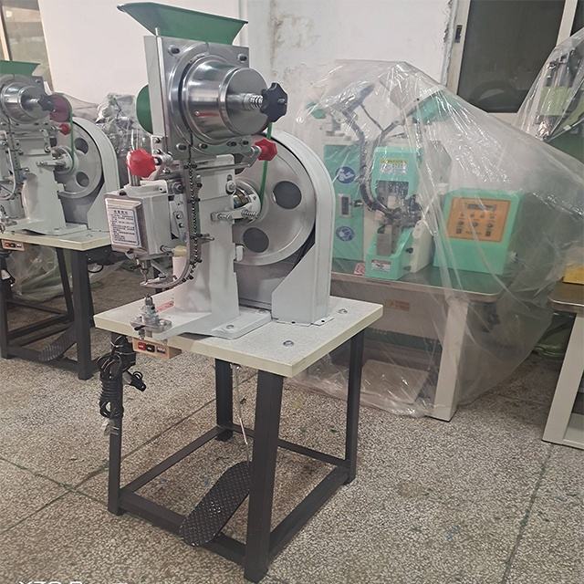 JINGNENG Eyeleting Machine