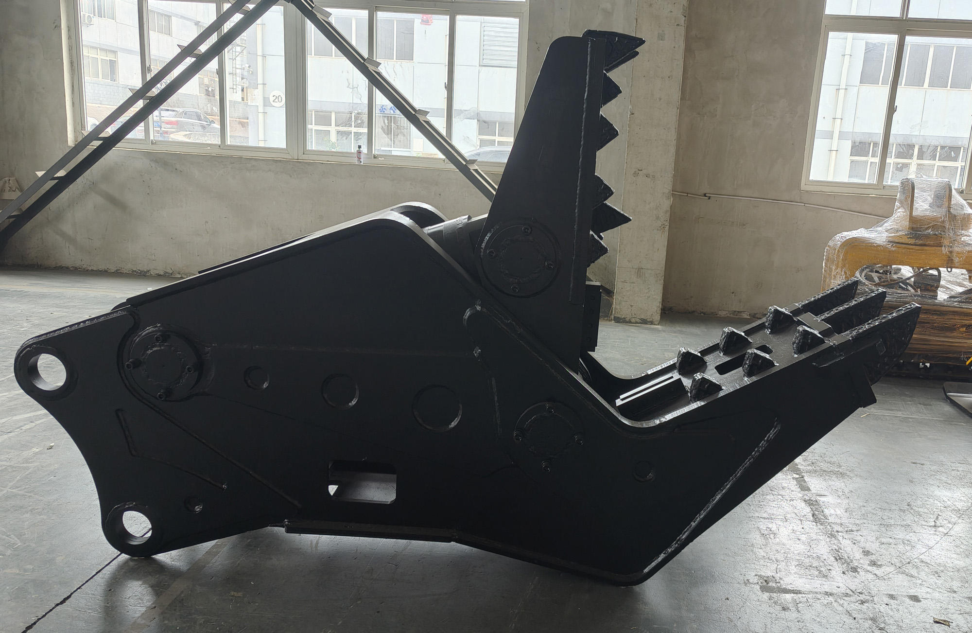 Hydraulic Concrete Pulverizer (Model TDC17)