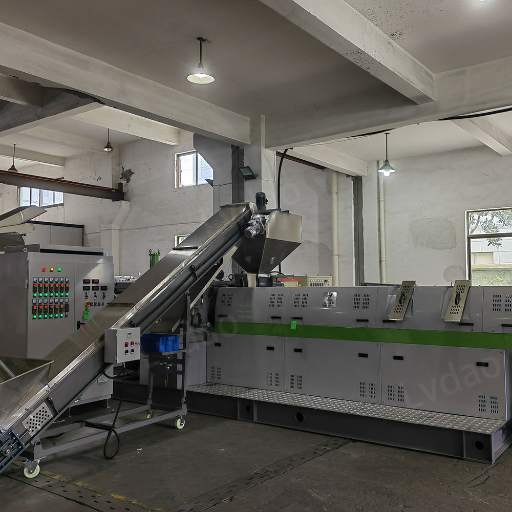 Lvhua Single Screw Plastic Extruder (Model: LDD-SJP-150-140)