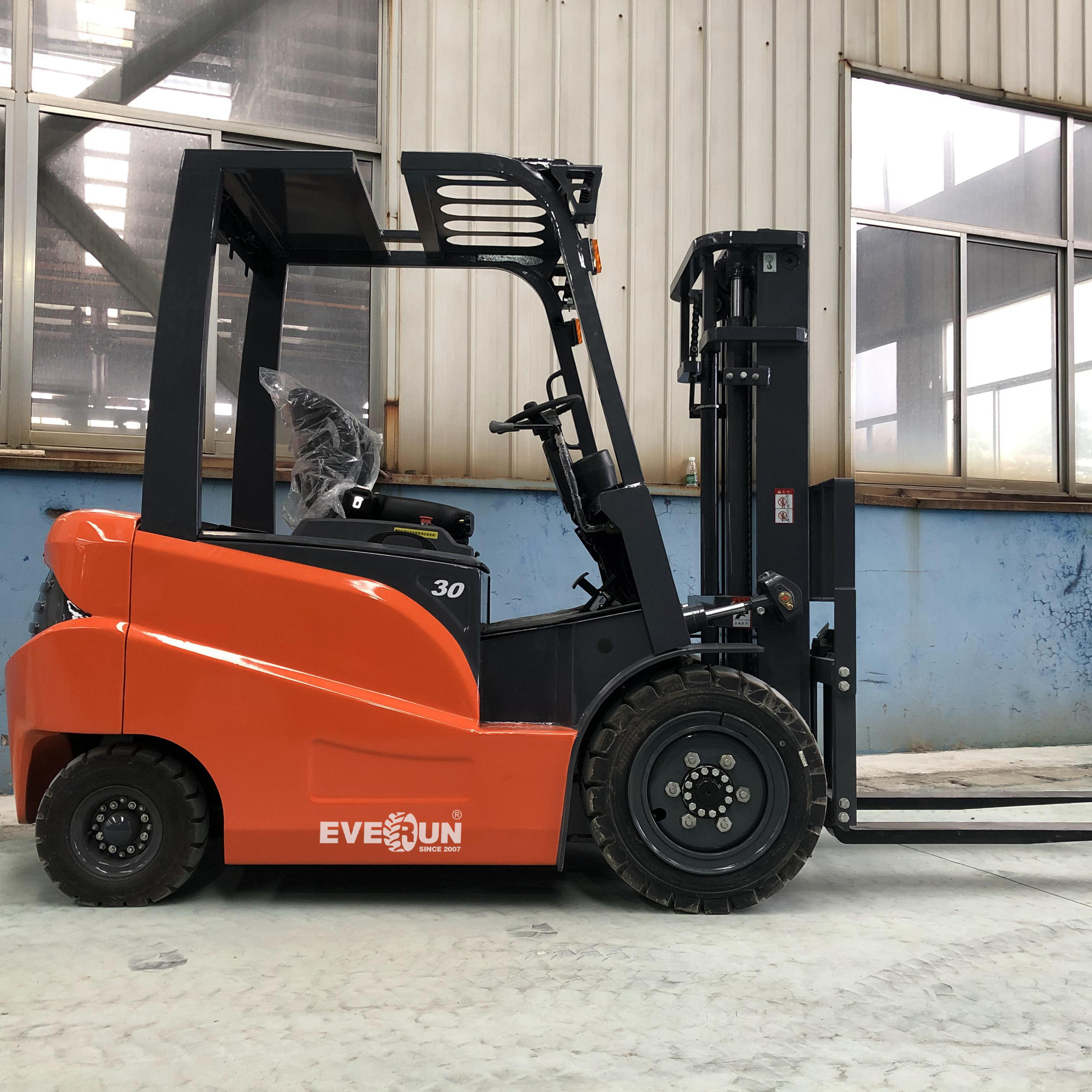 EVERUN EPA CE EREF30   Battery Portable 3 Ton Small Telescopic Forklift