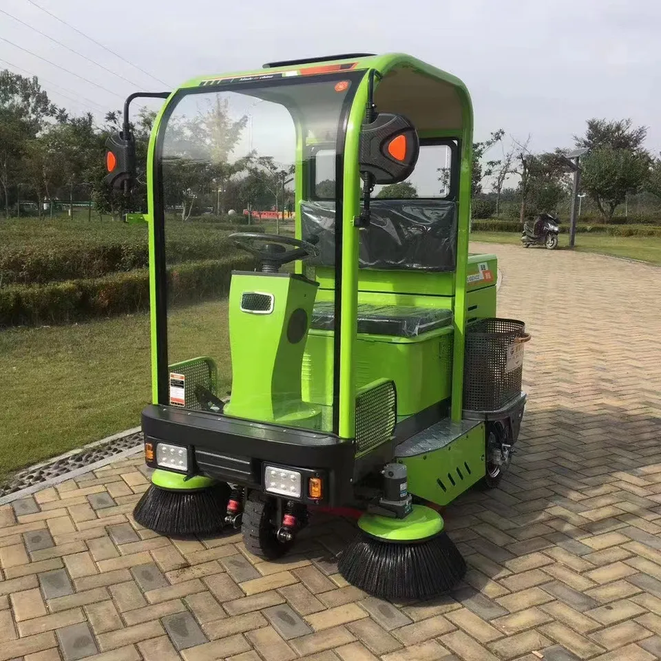 Industrial Electric Floor Cleaning Machine 4 Wheels Road Sweeper