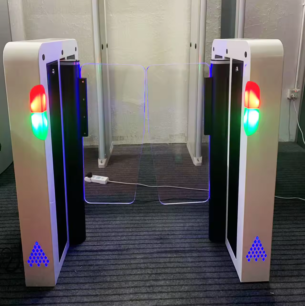 Walk Through Metal Detector with Luxury high speedlane servo motor swing barrier