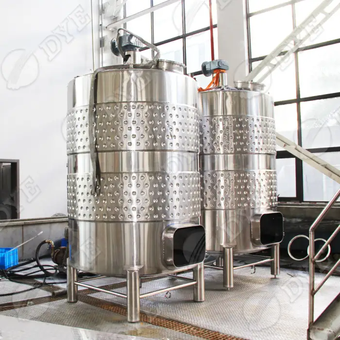 DYE Wine Brewing Equipment Jacketed Wine Fermenter Cold Brew Stainless Steel 304 Red Wine Tank