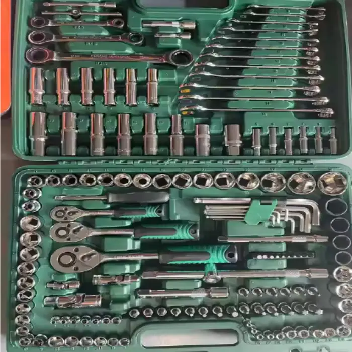 Factory Price 151 Piece 1/2 1/4 Spanner Socket Tool Auto Mechanical Hand Tool Set