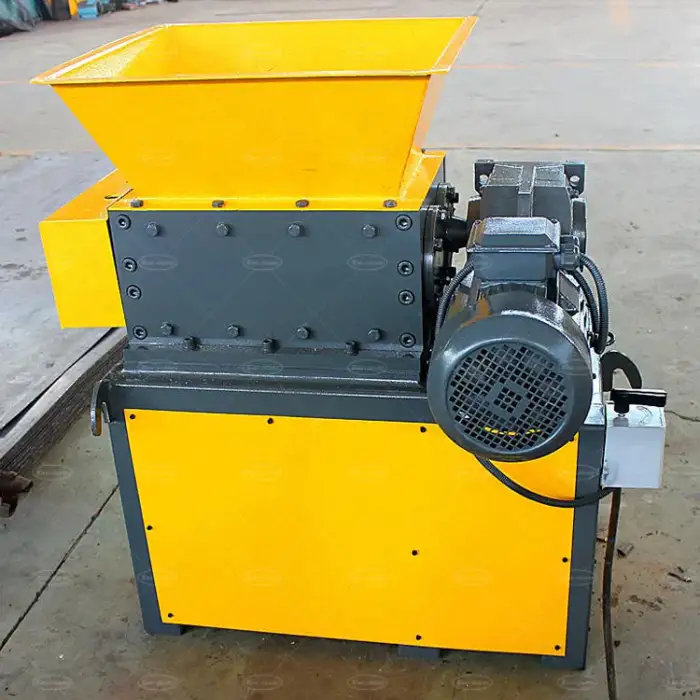 Industrial Mini Aluminum Can Scrap Metal Plastic Shredder Machine Garbage Crushing Machine for Sale