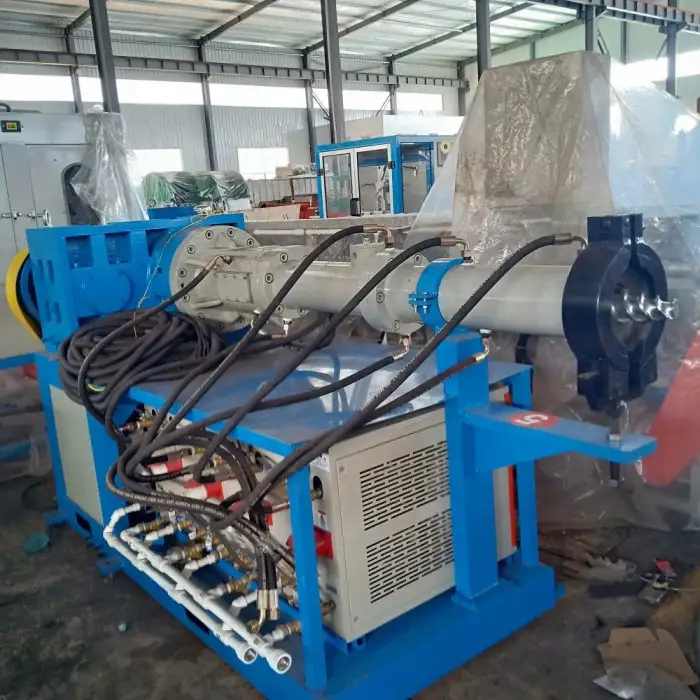 Silicone Rubber Cold Feed Rubber Extruder Machine / Microwave Curing Oven for Weather Strip