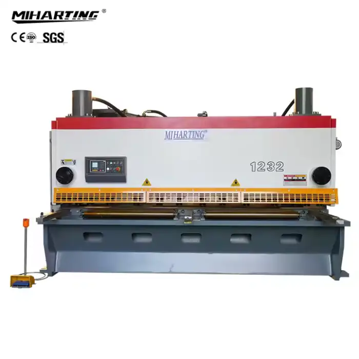 Profesional QC12k-8x3200mm Hydraulic Shearing Machine Steel Metal MD11 Control Shearing Machine