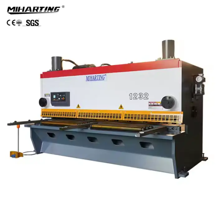 Profesional QC12k-8x3200mm Hydraulic Shearing Machine Steel Metal MD11 Control Shearing Machine