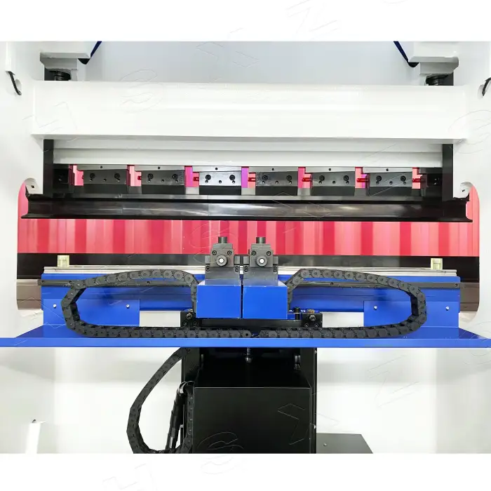 SANXIN CNC Servo Press Brake 1600mm Hydraulic Press Brake