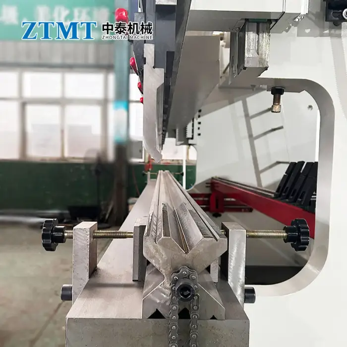 High Accuracy 250T 4000mm Automatic NC Hydraulic Sheet Metal Bending Machine 2 Axis ESTUN E21 Control System