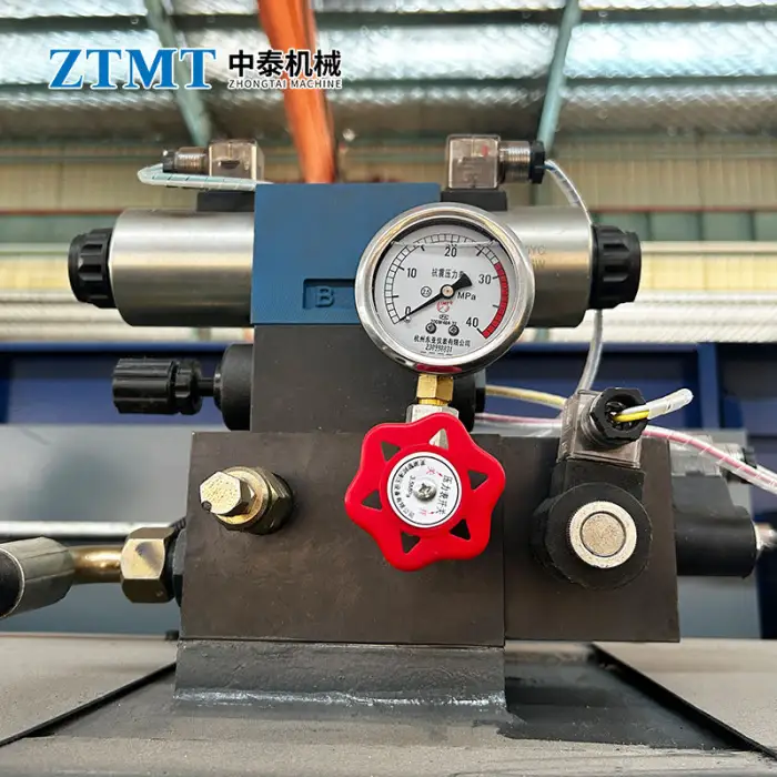 ZTMT 63t 2500mm Automatic NC Press Brake Estun E21 Control System Hydraulic Press Brake