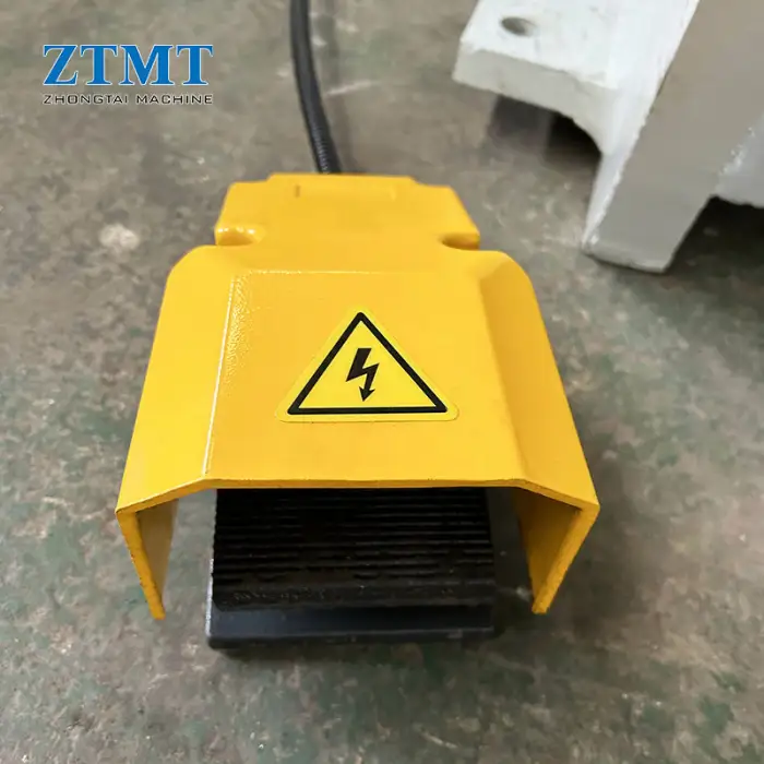 ZTMT QC11Y 6*3200 Hydraulic Guillotine Shearing Machine Metal Cutter With Movable Front Support Automatic Features New Condition