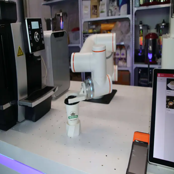 Small Robotic Arm Coffee Automatic Vending Machine Drinks Robot Coffee Shop