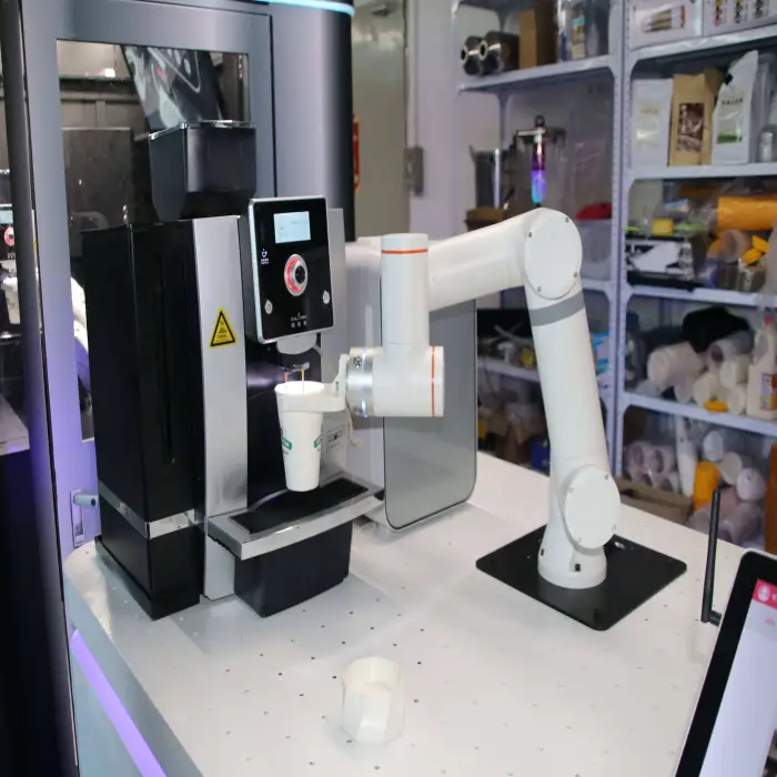 Small Robotic Arm Coffee Automatic Vending Machine Drinks Robot Coffee Shop