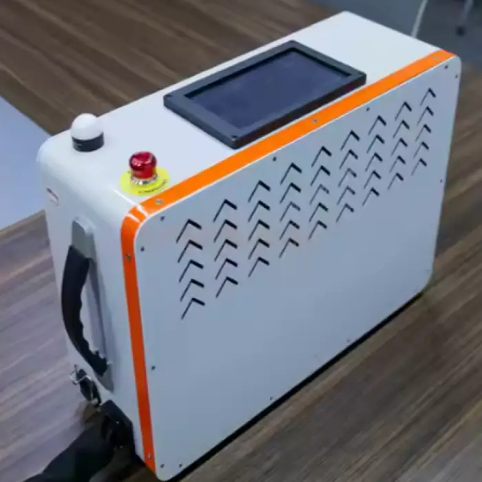 200W Pulse Laser Rust Removal Machine Portable Laser Cleaner for Metal Rust Cleaning Hand Held Laser Cleaning Machine