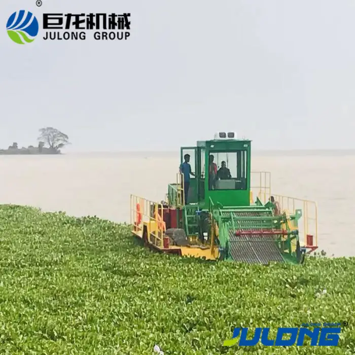 Self-propelled Buoyant Aquatic Vegetation Cutting Harvester Machine