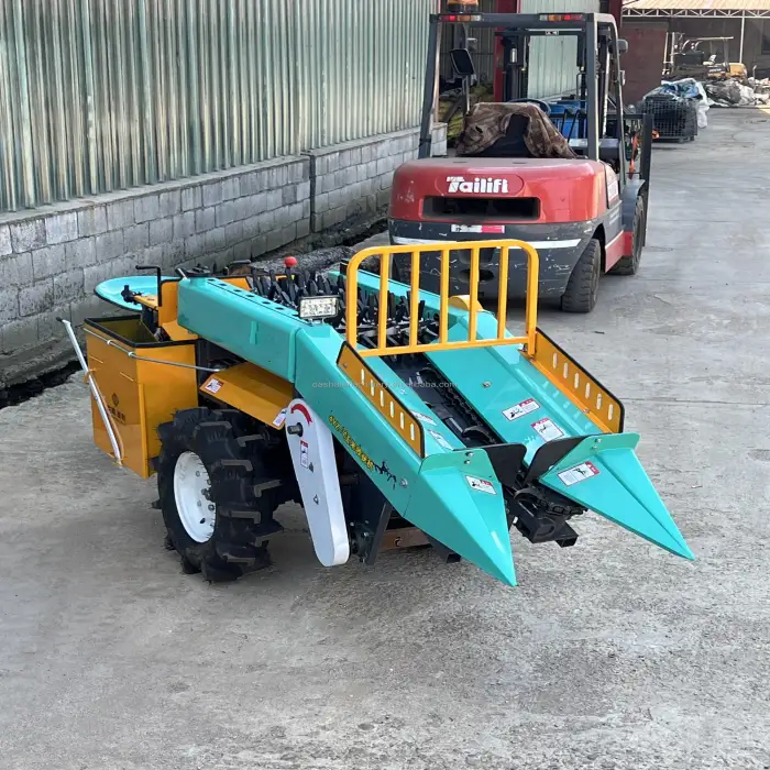 Self-propelled Corn Harvester Maize Harvesting Machine