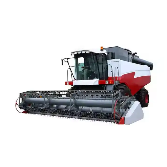 GF28 Self-Propelled Combine Harvester , High-Performance Harvesting With 4200mm Width